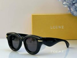 Picture of Loewe Sunglasses _SKUfw55532300fw